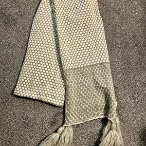 Kita Ku Australia Textured Chunky Knit Ivory Gray Winter Scarf with‎ Tassels